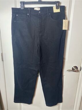 Universal Thread Women's High-Rise Black Jeans